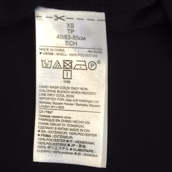 NWT BANANA REPUBLIC XS SCALLOPED FRONT TOP - Picture 3 of 6